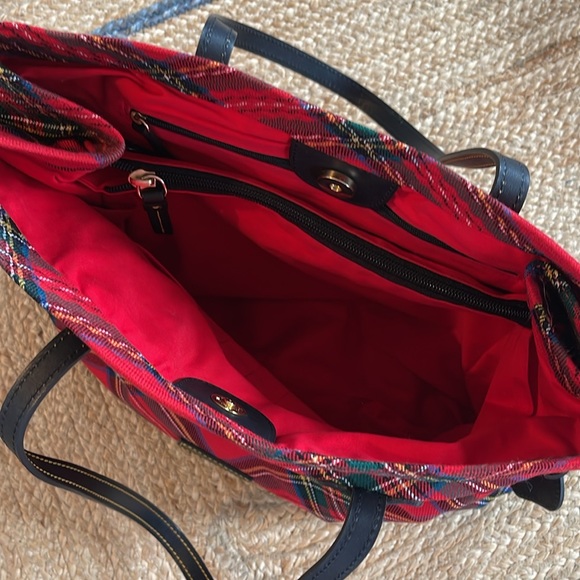 Dooney & Bourke Tartan Collection Red Plaid Large Gwenny Tote / Shoulder Bag - Picture 4 of 6